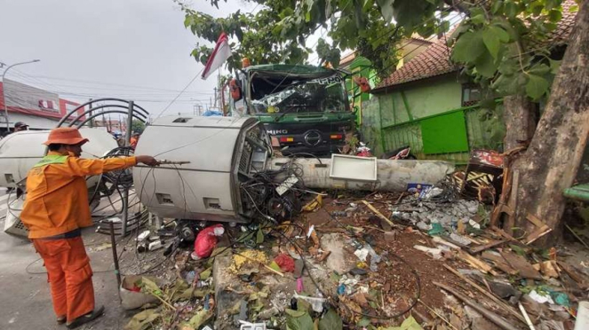 Kecelakaan truk kontainer di Bekasi