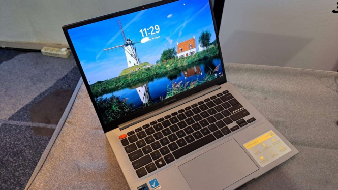 Asus Vivobook 14 OLED.