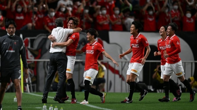 Selebrasi Urawa Red Diamonds