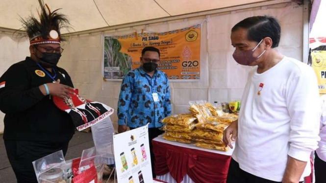 Papua Muda Inspiratif (PMI) menyampaikan perkembangan program kerja ke Jokowi