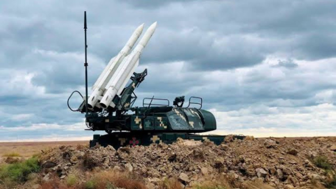VIVA Militer: Rudal pertahanan udara Buk M1 militer Ukraina