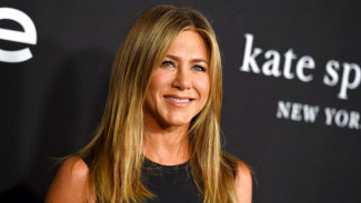 Jennifer Aniston Bantah Isu Ogah Dihamili Brad Pitt, Ungkap Pernah Jalani Bayi Tabung