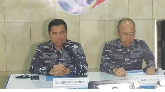 VIVA Militer: Danpuspenerbal Laksda TNI Dwika Tjahja Setiawan dan Kadispenal 