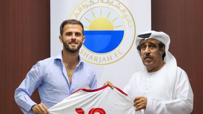 Tinggalkan Barcelona, Miralem Pjanic Resmi Gabung Klub Sharjah FC