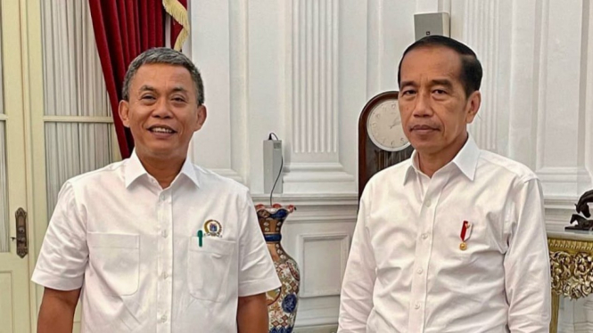 Ketua DPRD DKI Prasetyo Edi Marsudi bersama Presiden Jokowi