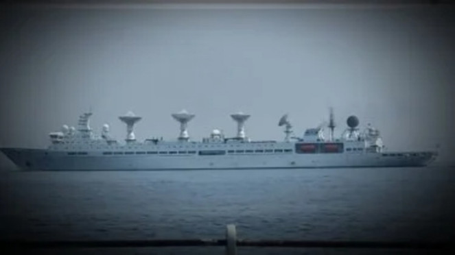 VIVA Militer: Kapal Kendali Satelit China Yuan Wang 5 saat di Selat Sunda. VIVA Militer: Kapal Kendali Satelit China Yuan Wang 5 saat di Selat Sunda.