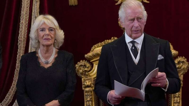 Raja Charles III dan istrinya Camilla