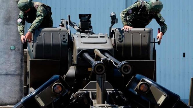 Militer Taiwan operasikan Oerlikon 35mm twin cannon latihan lawan China