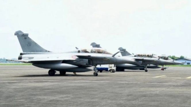VIVA Militer: Pesawat tempur Rafale milik AU Perancis tiba di Lanud Halim