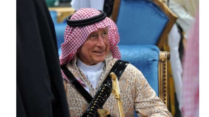 Raja Charles saat kunjungan negara ke Arab
