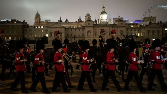 Gladir resik prosesi pemakaman Ratu Elizabeth II di London, Inggris