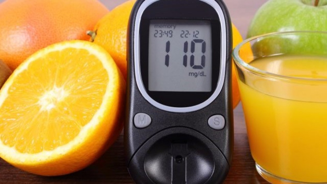 63208fd007a2e-minuman-buah-dan-diabetes_665_374