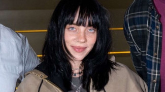 Billie Eilish Diperlakukan Beda Hanya Karena Rambut Pirang
