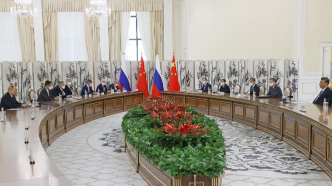 Presiden Rusia, Vladimir Putin, bertemu Presiden China, Xi Jinping, di sela-sela KTT Organisasi Kerja Sama Shanghai (SCO) di Uzbekistan, Kamis 15 September 2022.