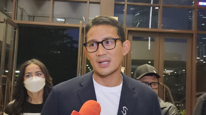 Sebut Koplo Bisa Saingi K-Pop, Sandiaga Uno Asik Berjoget