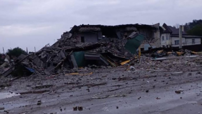 VIVA Militer: Reruntuhan basis pasukan Rusia di Svatove, Luhansk, Ukraina