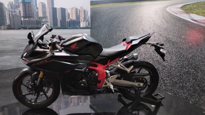 Nuevo Honda New CBR250R Rendimiento en la motocicleta en Indonesia