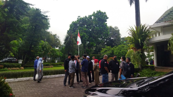 Gubernur DKI Jakarta Anies Baswedan mengumpulkan pimpinan ormas di rumah dinas