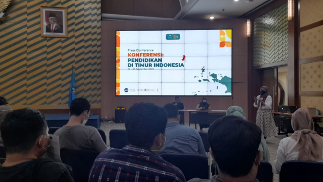 Indonesia mengajar memberi beberapa kisah abdi mereka di Indonesia Timur