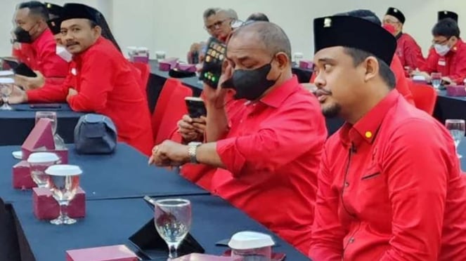 Prefeito de Medan Bobby Nasution no evento PDIP