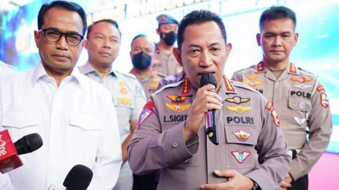 Kapolri Jenderal Listyo Sigit Prabowo resmikan program tilang elektronik.