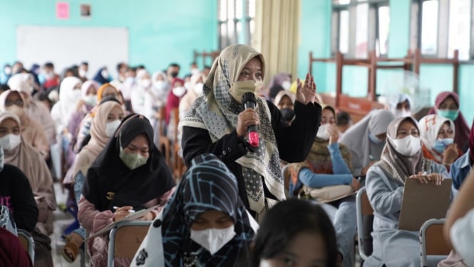 Seminar orangtua murid SMPN 1 Cibeber, Cianjur, Jawa Barat.