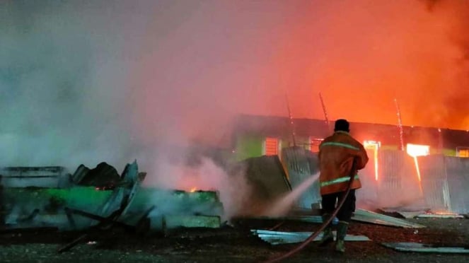 Kebakaran Hanguskan Tempat Hiburan Malam Di Deli Serdang