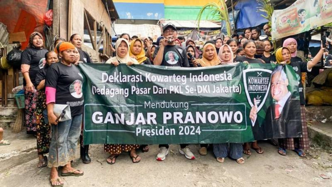 Komunitas warteg, PKL dan pedagang di Pasar Kramat Jati dukung Ganjar Pranowo