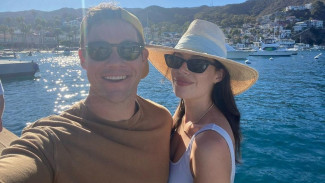 Nama Mirip, Adam DeVine Sindir Skandal Perselingkuhan Adam Levine