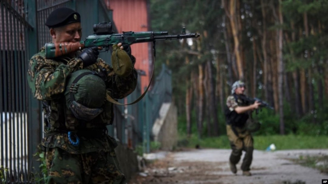 VIVA Militer: Tentara separatis Ukraina dari Republik Rakyat Donetsk (DPR)