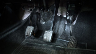 Enggak Semua Karpet Mobil Aman untuk Dipasang