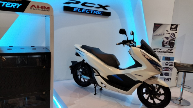 Motor Honda PCX Electrik di IEMS 2022