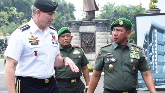 VIVA Militer: Letjen TNI Agus Subiyanto dan Letjen Jonathan Braga