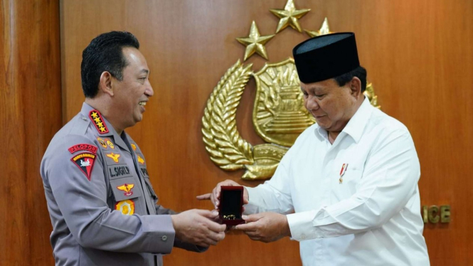 Kapolri Jenderal Listyo dan Menhan Prabowo Subianto.