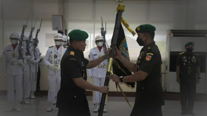 VIVA Militer: Serah terima jabatan Komandan Korem 074/Warasatratama.