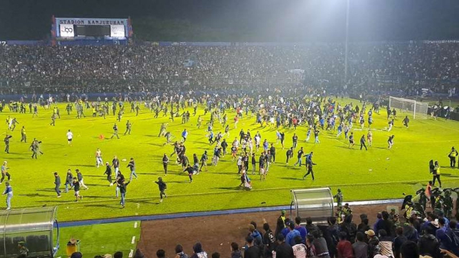 Kericuhan di Stadion Kanjuruhan, Malang