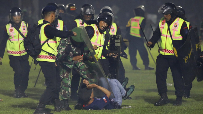 Kericuhan di Stadion Kanjuruhan Malang, Arema vs Persebaya