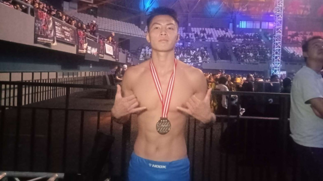 Petarung China Xie Bin Menang TKO Kalahkan Angga di One Pride MMA