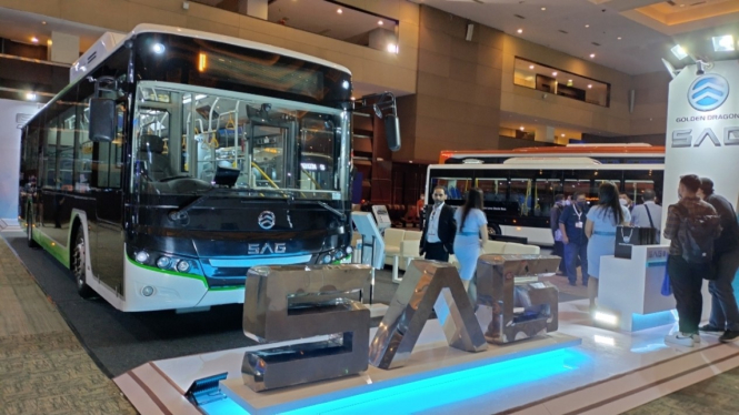 VIVA Otomotif: Kendaraan bus listrik terbaru
