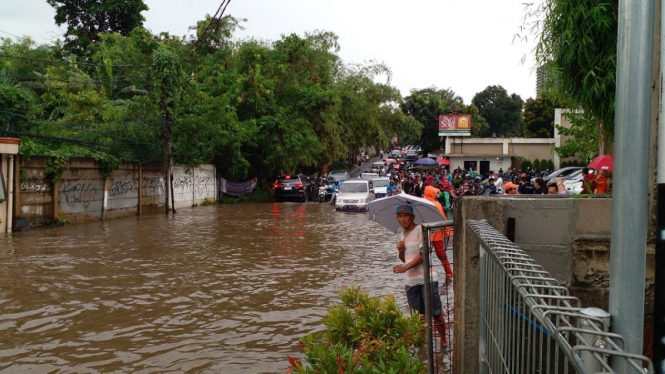 Banjir Jalan Benda Bawah Cilandak Timur