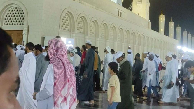 Suasana Masjid Nabawi di momen Maulid Nabi Muhamad SAW.