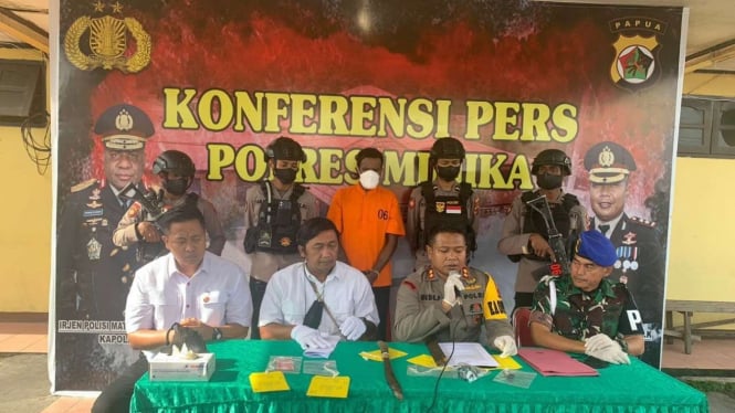 Konferensi Pers Polres Mimika Terkait Penangkapan DPO Pelaku Mutilasi