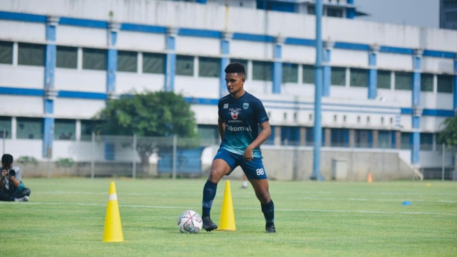 Bek Persib Bandung, David Rumakiek