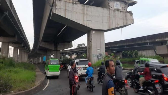 Lokasi pemotor tewas usai loncat dari Tol BORR