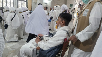 RDP DPR Memanas, FK KBIHU Jawa Barat Ditegur usai Sebut Jemaah Haji Lansia 'Merepotkan'