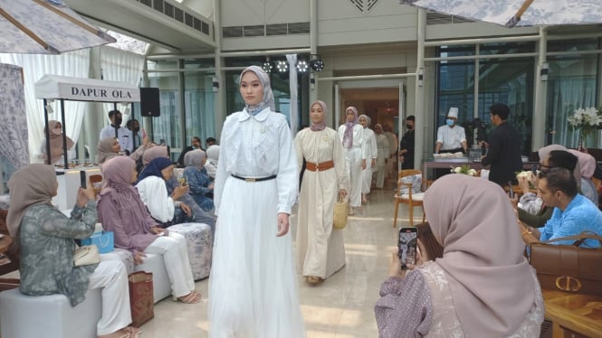 Koleksi modest wear Vanilla Hijab. 