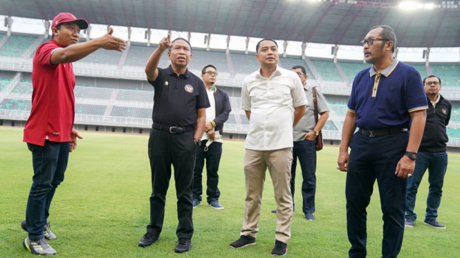 Menpora Zainudin Amali mengecek Stadion Gelora Bung Tomo