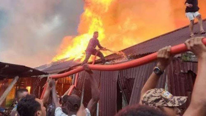 Kebakaran di Asmat Papua.
