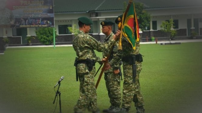 VIVA Militer: Sertijab Komandan Batalyon Infanteri Para Raider 503/Mayangkara.