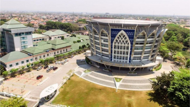 Universitas Muhammadiyah Surakarta - UMS